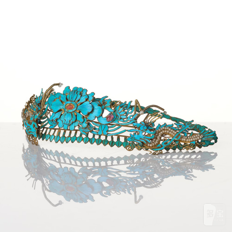 A group of hair ornaments, - 图3